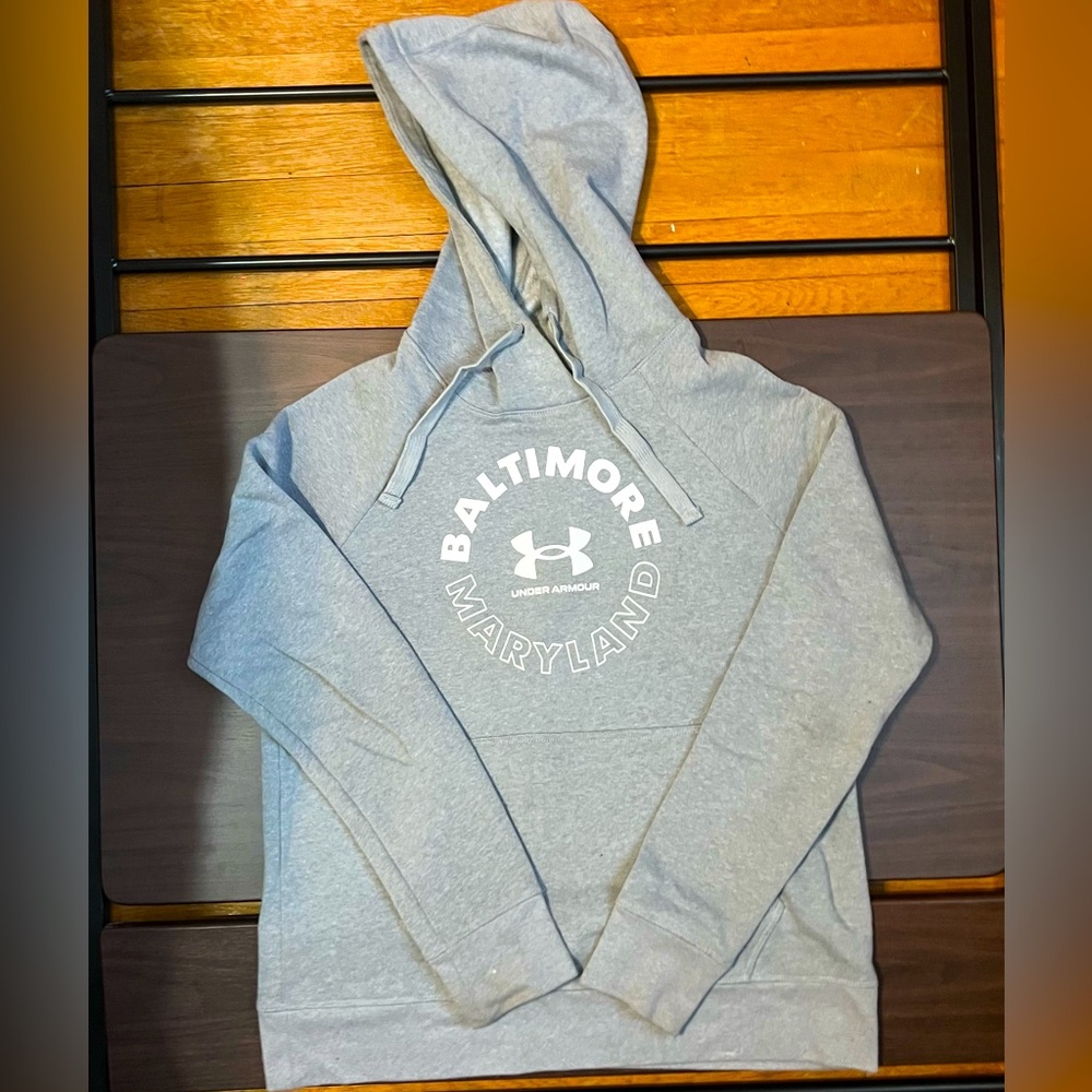 Under Armour Baltimore Hoodie - Size medium